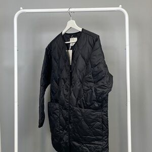 Everlane NWT The Quilted Liner Jacket • Black • Small